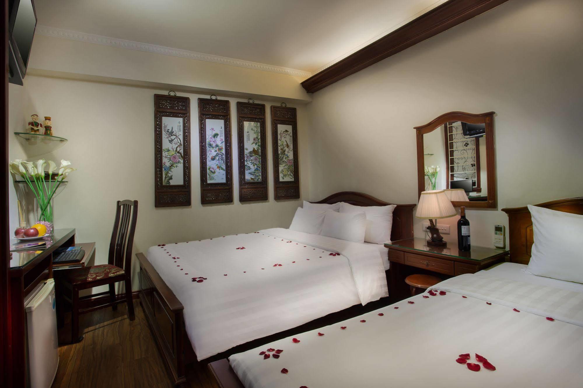 Luminous Viet Hotel Ханой Екстериор снимка